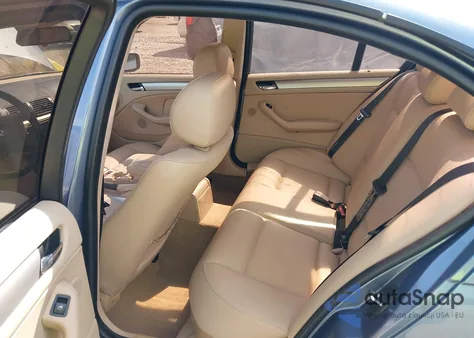 2004 BMW 325 из США, поврежденный, VIN WBAET37444NJ82623